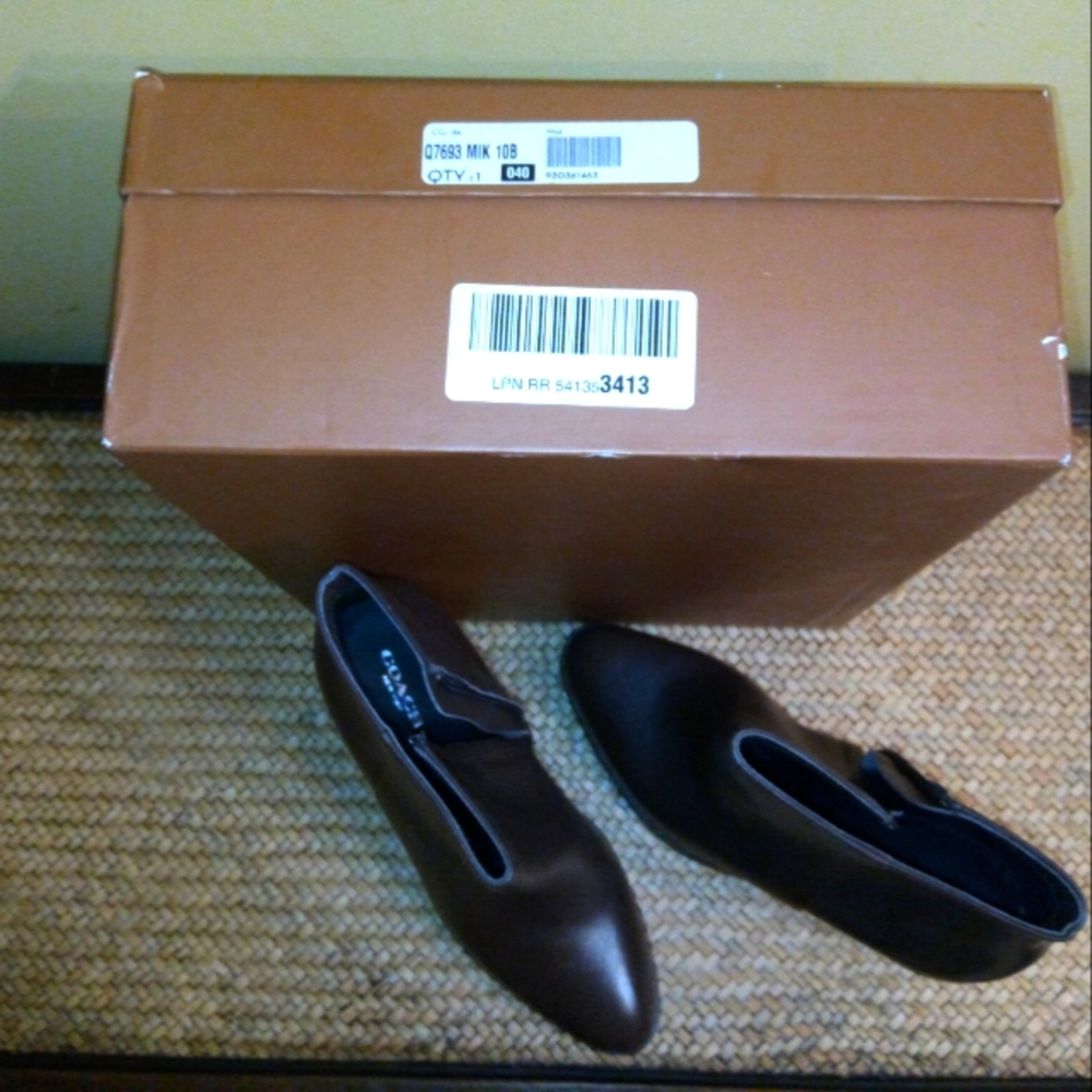 Coach Studded Justina Bootie in Brown Sz 10 NWT - Picture 14 of 16